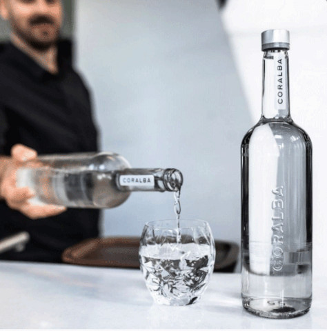 Coralba 0,25l mentes ásványvíz üvegben