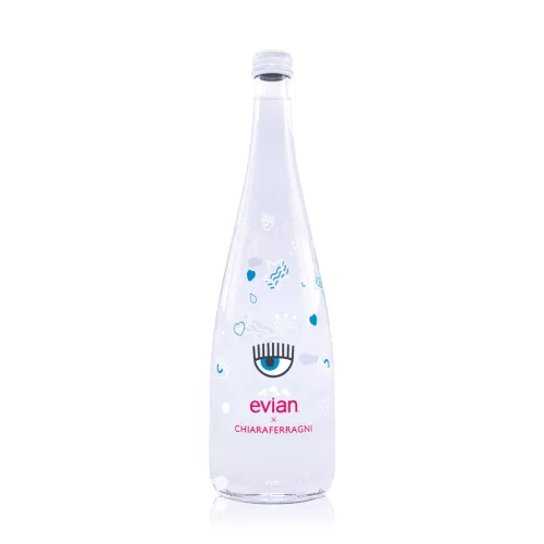 Evian Chiara Ferragni 2017 mentes ásványvíz ÜVEG palackban LIMITED EDITION