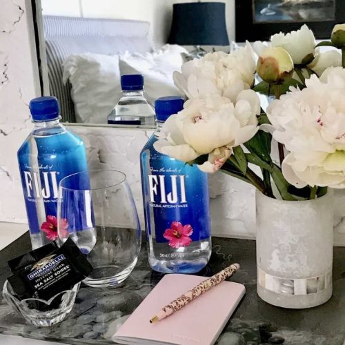 Fiji 0,33l mentes ásványvíz PET palackban