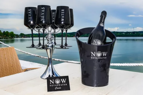 Nevas Water- Premium Cuvée Water 1,5l sparkling water in glass