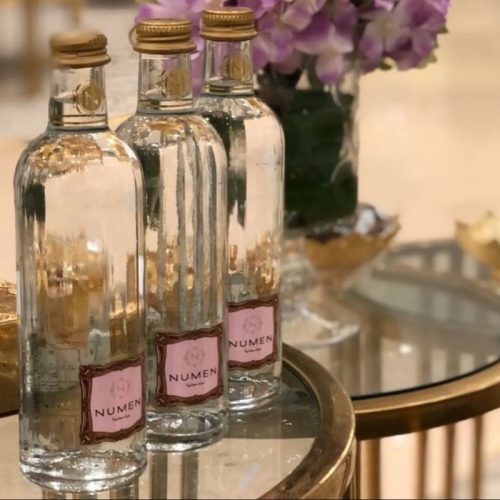 Numen ásványvíz mentes 1l egyedi üveg palackban