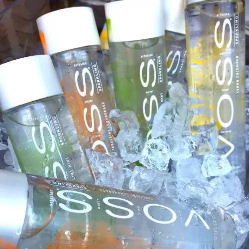 Voss 0.375l citrom-uborka ízesítésű szénsavas ásványvíz üvegben 