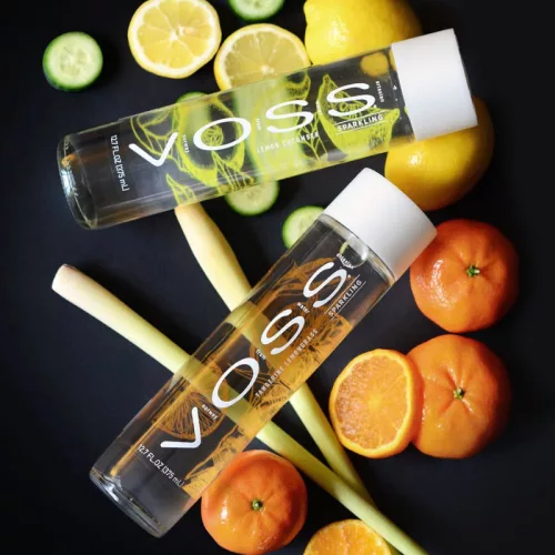 Voss 0.375l citrom-uborka ízesítésű szénsavas ásványvíz üvegben 