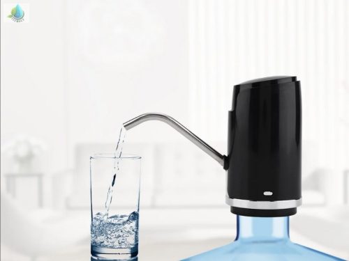 Elektromos pumpa fekete (USB+230V) 19l ballonhoz beépített akkuval